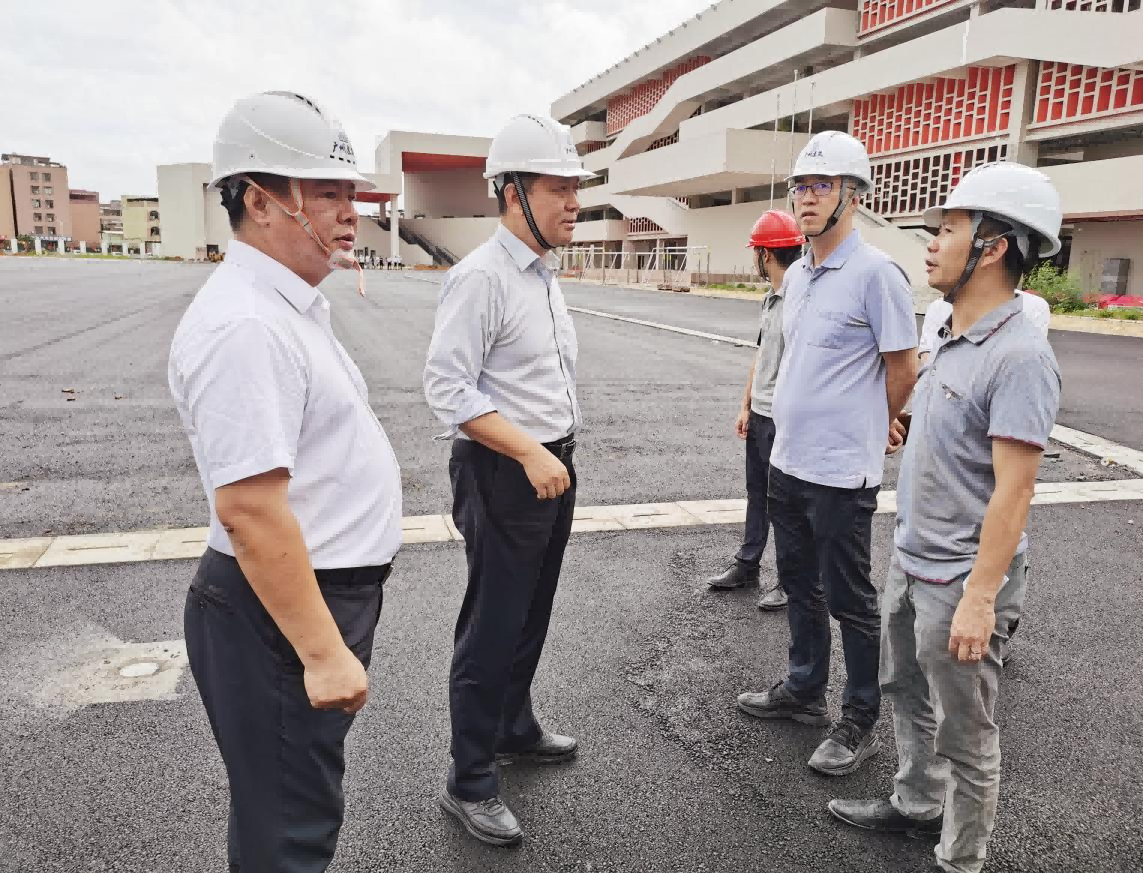 yd2333云顶电子游戏张宇江到花都区雅瑶中学项目检查指导